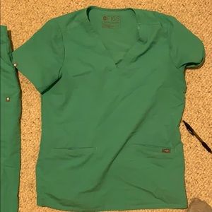 Medium dogs scrub top